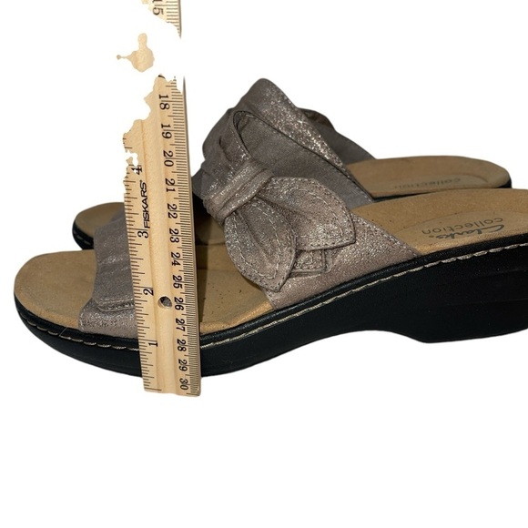 Clark's Collection Women's Shoes Size 11 Metallic Textile Upper Slip On - Picture 10 of 11